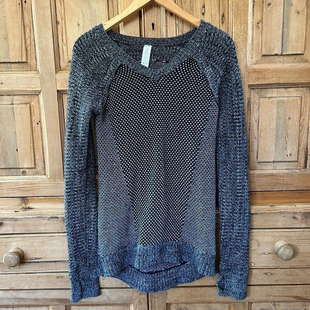 Girl's Ivivva Lululemon 14 Sweater Black White Knit Long Sleeve Thumbhole V-Neck